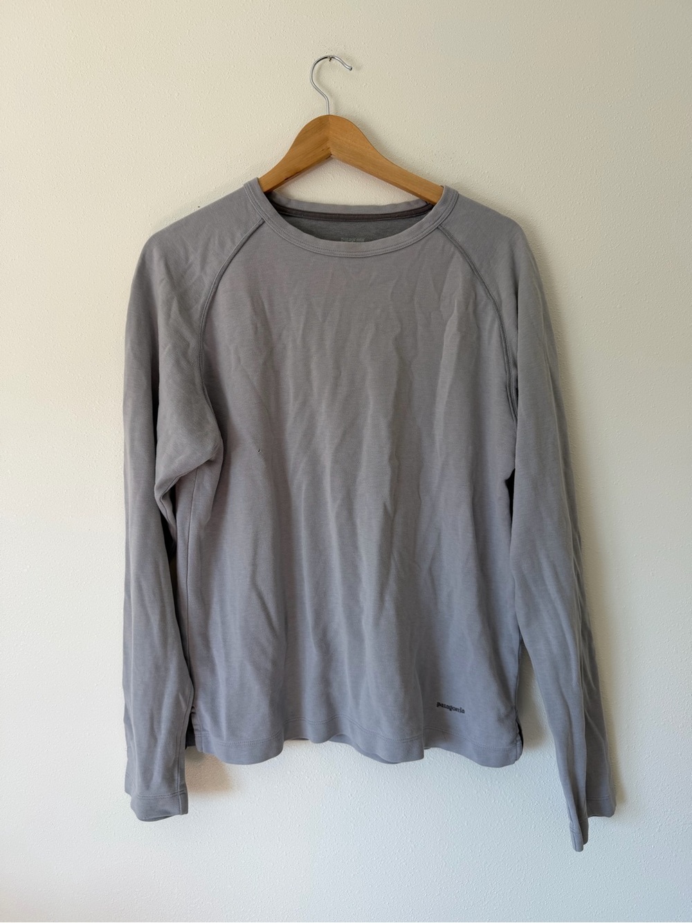 Men’s Gray Patagonia Long Sleeve Size Small